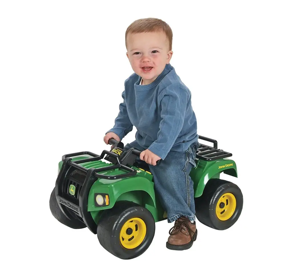 John Deere Sit and Scoot big farm toy